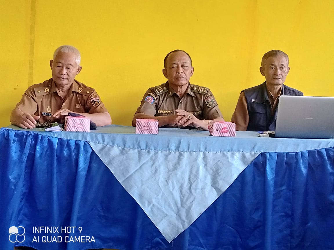 Kasi Trantibum Membuka Acara pertemuan Petani Kecamatan Bandar Surabaya dalam menghadapi Musim Cocok Tanam 2022